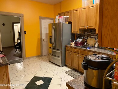 241 N 11th St, Allentown, PA 18102 - photo 7