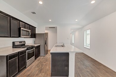 16624 Lonely Pines Dr, Conroe, TX 77302 - photo 6