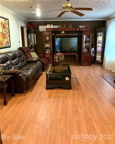 Great Room - View from the front door entrance