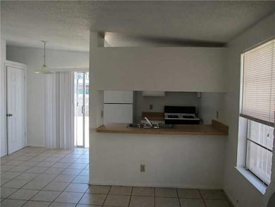 10532 Shannon Place unit C, El Paso, TX 79925 - photo 2