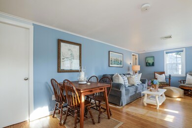 004-photo-dining-area-8450035
