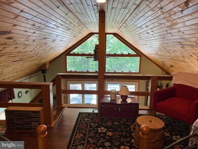 754 Oak Forest Ln, Berkeley Springs, WV 25411 - photo 4