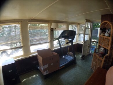 Three season room