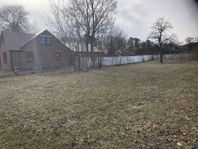 327 New Ludlow Rd L:, Chicopee, MA 01020 - photo 2