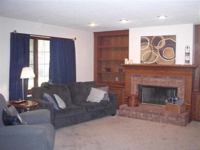 140 S East St, Virginia, IL 62691 - photo 3