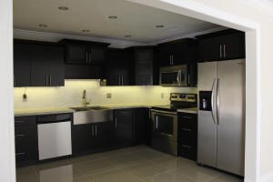 8061 Ambach Way unit 26B, Hypoluxo, FL 33462 - photo 3