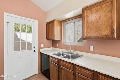 6928 S Placita Colotlan, Tucson, AZ 85746 - photo 7