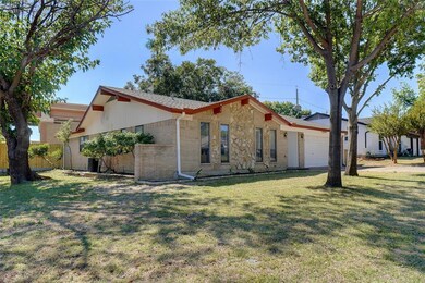 916 Stratford Dr, Bedford, TX 76021 - photo 3