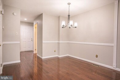 2102 Yorktown S, Norristown, PA 19403 - photo 4