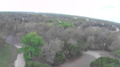 1612 White Bluff Dr, Whitney, TX 76692 - photo 3