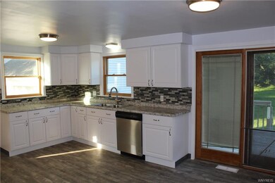 1635 Nash Rd, North Tonawanda, NY 14120 - photo 3