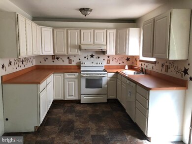 942 Reed Ave, Franklinville, NJ 08322 - photo 4