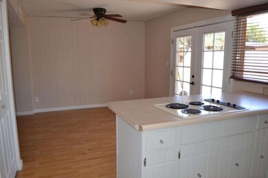 1728 E. Ellis