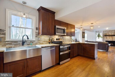 2598 Quincy Adams Dr, Herndon, VA 20171 - photo 7