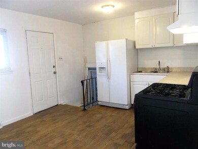237 University Ave, Pemberton, NJ 08068 - photo 3