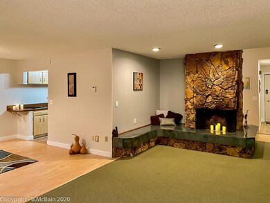 7805 fireplace  2
