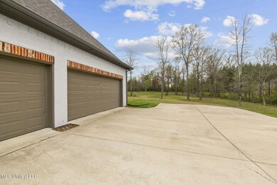 7-web-or-mls-735 Clover Ridge-7