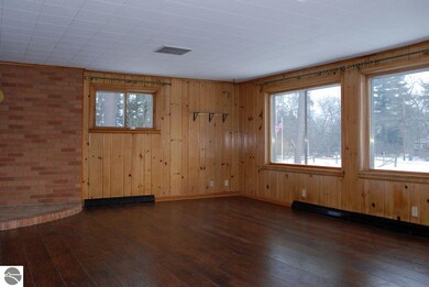 Nice open living area with vertical tongue and gro
