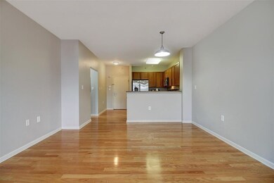 4 Constellation Place unit 402, Jersey City, NJ 07305 - photo 5