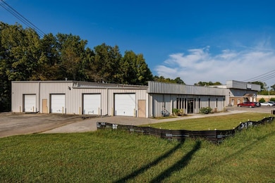 12184 Cumming Hwy, Canton, GA 30115 - photo 4