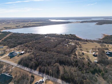 32903 Tincup Dr, Shawnee, OK 74804 - photo 4