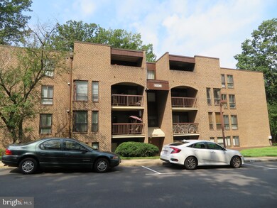 Chestnut Grove Condominiums unit 261, Reston, VA 20190 - photo 2