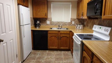 4 Kitchen 6