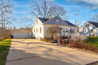Trails_End_St_1420_Kalamazoo_49001-1