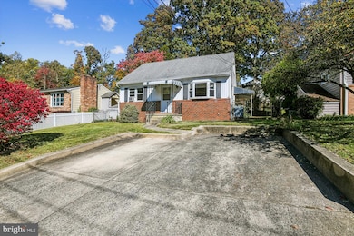 6377 Woodburn Ave, Elkridge, MD 21075 - photo 3