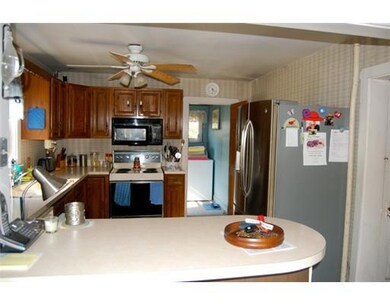 11 Massasoit Ave, Barrington, RI 02806 - photo 4