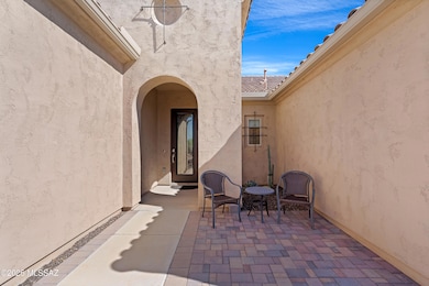 Front Entry w/pavers