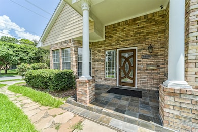 9660 Fairdale Ln, Houston, TX 77063 - photo 3