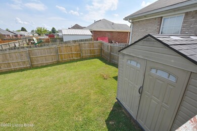 194 Farmview Dr, Mount Washington, KY 40047 - photo 2