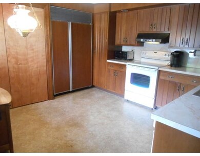 335 New Ludlow Rd, Chicopee, MA 01020 - photo 3