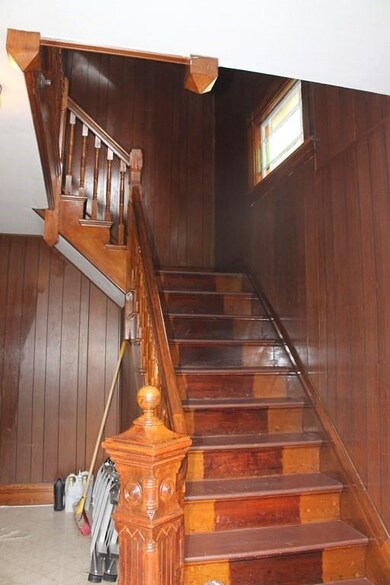 13 Hancock St, Worcester, MA 01610 - photo 4