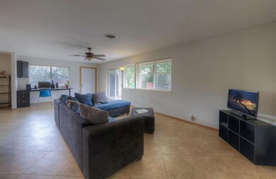004_Living Room 2