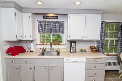 212 Curve St, Millis, MA 02054 - photo 5