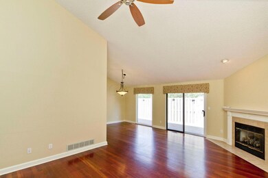 3892 Inverness Cir unit 3892, Dublin, OH 43016 - photo 4