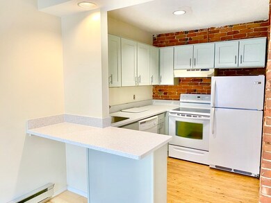 38A Charter St unit 7, Boston, MA 02113 - photo 2