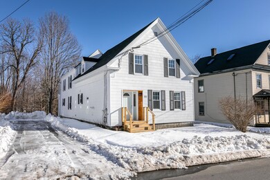 137 Spring St Gardiner ME-large-002-063-