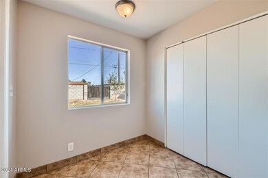 1926 W 2nd St - Web Quality - 006 - 08 B
