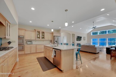 58 Kitchen