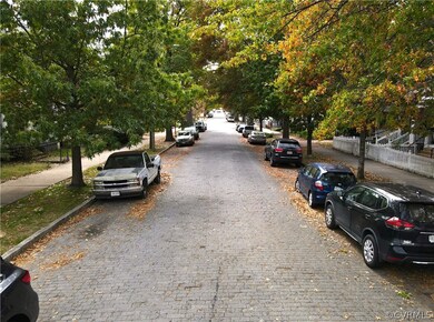 Beautiful Chimborazo BLVD, with it's original 