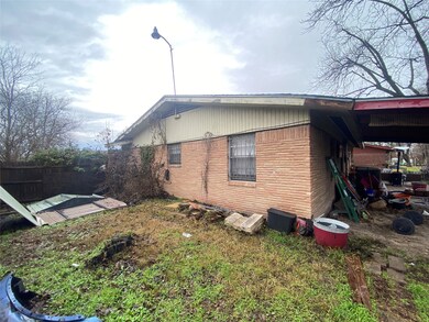 4702 Marable Dr, Houston, TX 77022 - photo 2