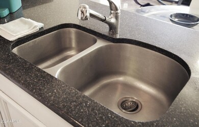 Large Sink