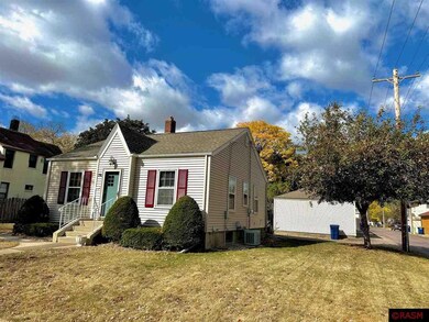 716 716 S 4th St, New Ulm, MN 56073 - photo 3