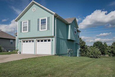 611 Derby St, Raymore, MO 64083 - photo 2