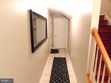 10350 Lantern Ln, Hagerstown, MD 21740 - photo 3