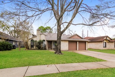 15410 Pebble Lake Dr, Houston, TX 77095 - photo 2