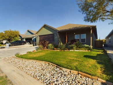 102 Feather Way, Fredericksburg, TX 78624 - photo 3